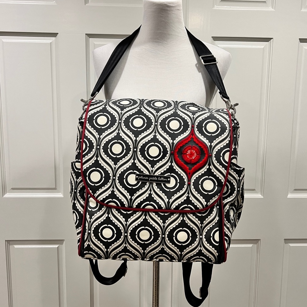Petunia Pickle Bottom EUC B&W diaper bag